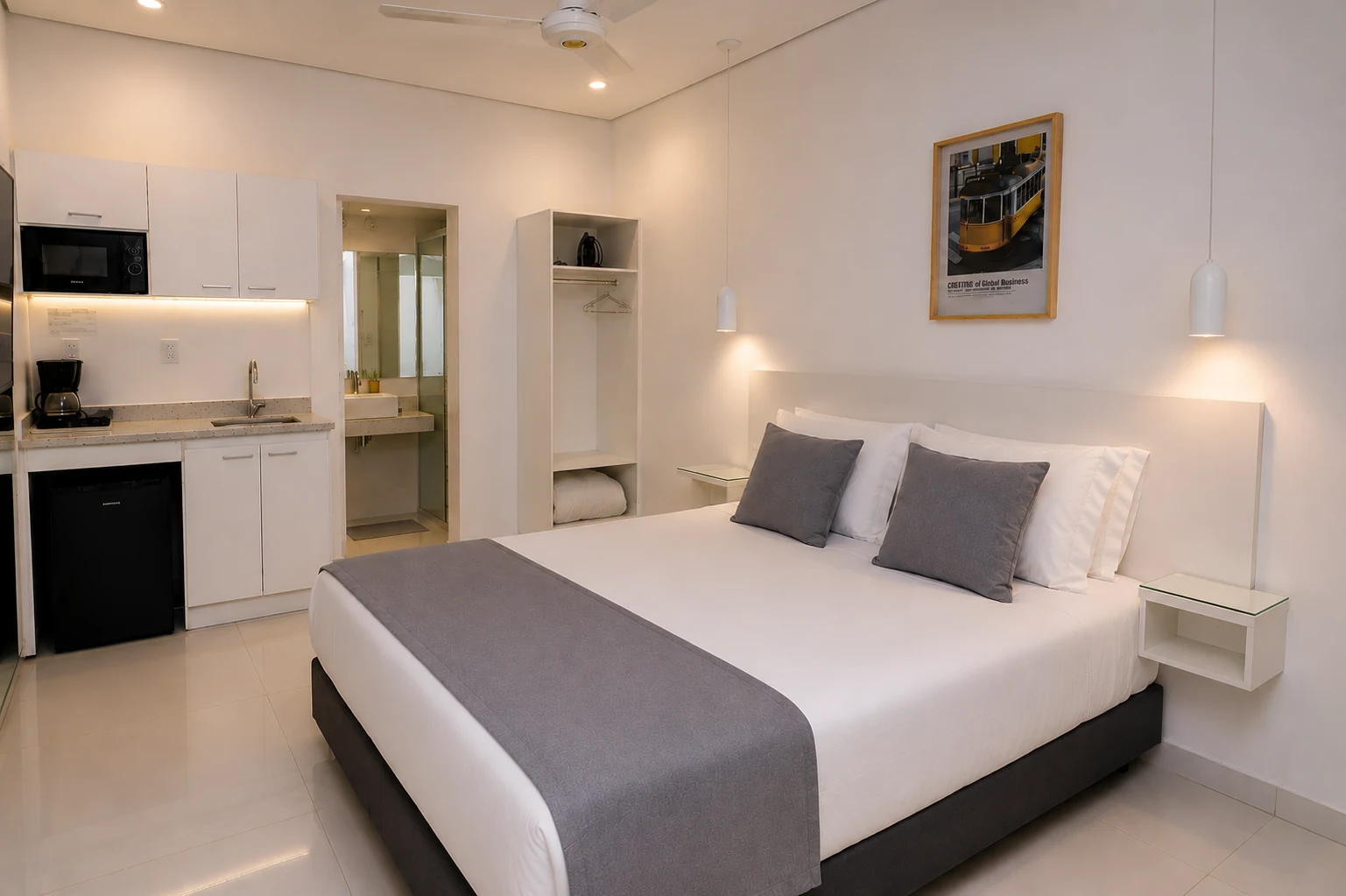 Monoambiente en planta baja con cama queen y kitchenette
